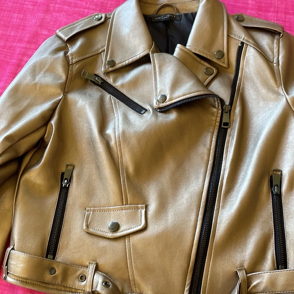 Jacket - Picture 7 of 7